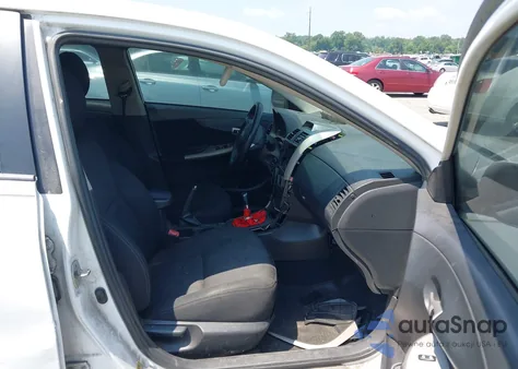 2013 Toyota Corolla S z USA, uszkodzony, nr VIN 2T1BU4EE7DC100066